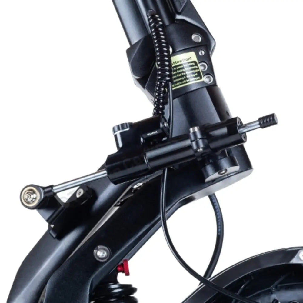 teverun-fighter-11-elektricheska-trotinetka-sgavaem-mehanizam-stoika-detail_webp