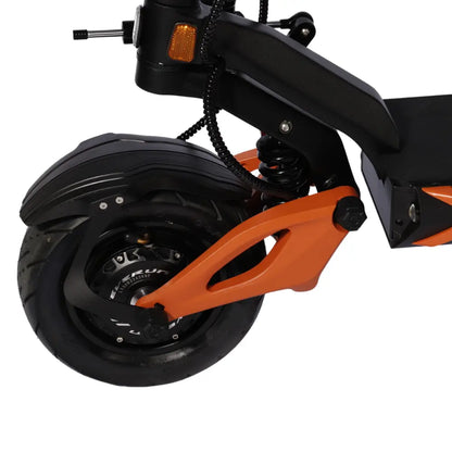 teverun-blade-gt-2-plus-elektricheska-trotinetka-zadno-kolelo-oranjev-kalnik-diskova-spirachka.webp